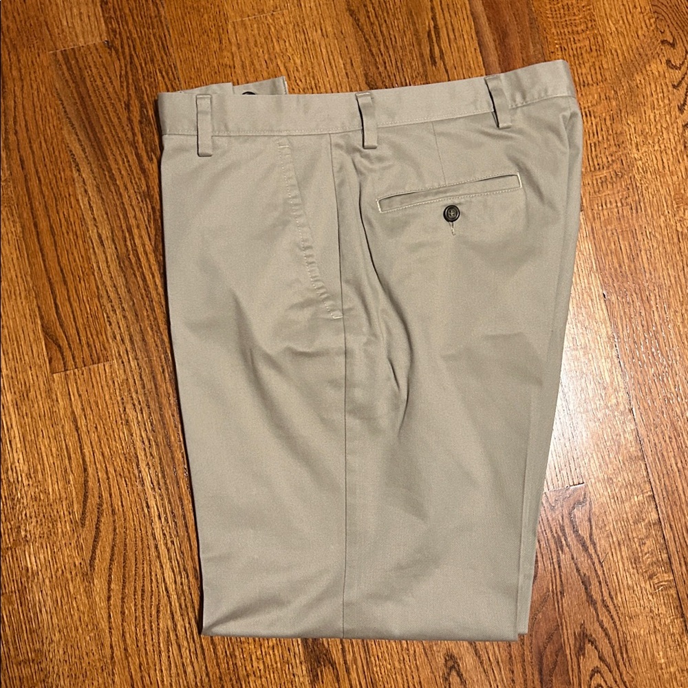 Men's Dockers D3 Chinos - Cream, Tan, Brown, Navy, Black - Picture 3 of 8